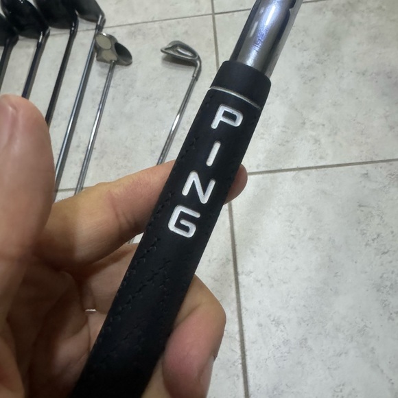Ping S59 Iron 6 In right  Handed 
Steel shaft / black dot 
Used great - Picture 4 of 9